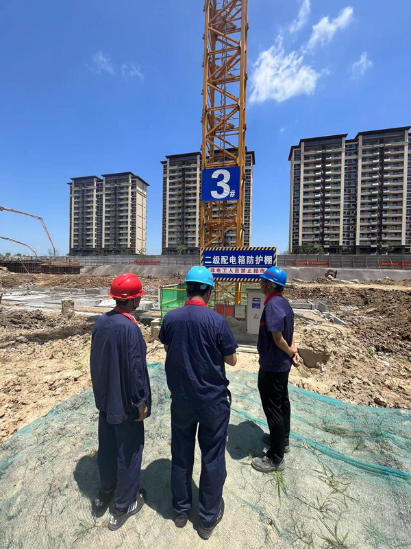 公司发展塔吊专项查抄