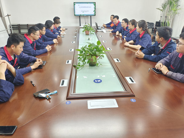 第一构筑工程事业部进行导师带徒签约典礼