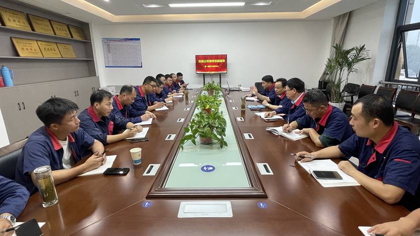 公司纪委书记到第一构筑工程事业部发展三送服务到基层活动
