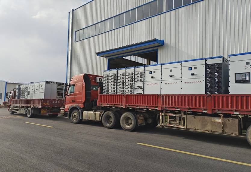 513fdefd722dcd4 电控设备厂实现金泰化工项目配电柜交付