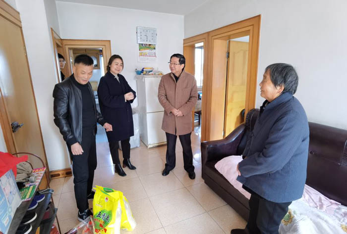 公司党委发展走访慰问工作