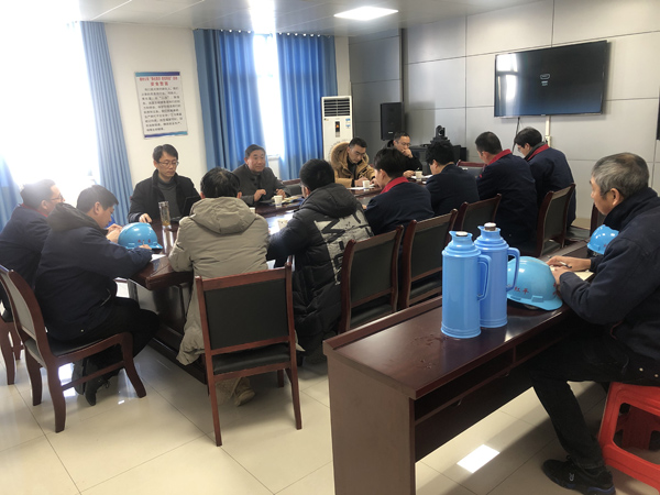 集团公司出产机动部到建材公司查抄设备