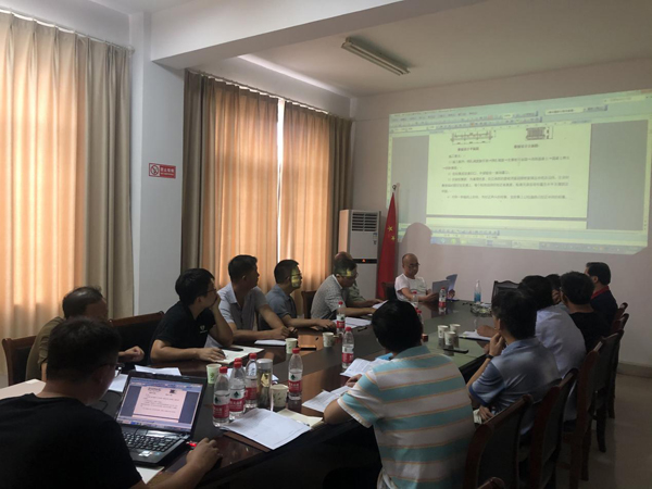 第二构筑工程事业部组织召开施工规划专家论证会