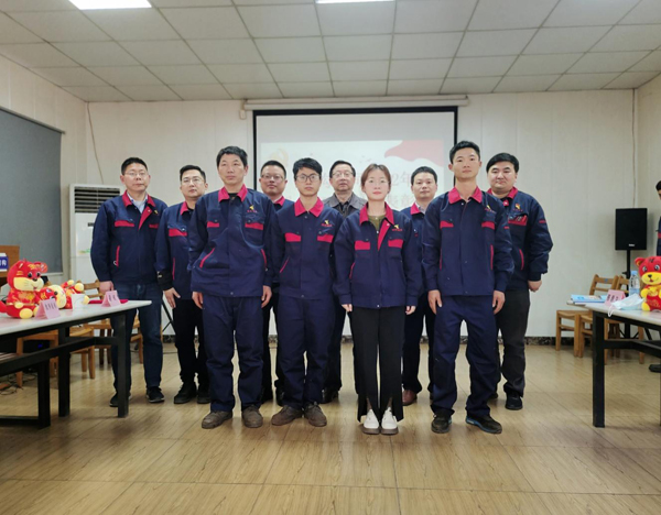 钢构公司召开2022年人才工作会暨赞美会