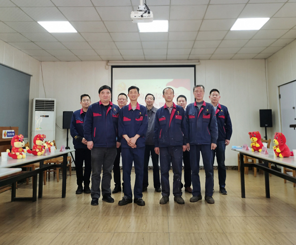钢构公司召开2022年人才工作会暨赞美会