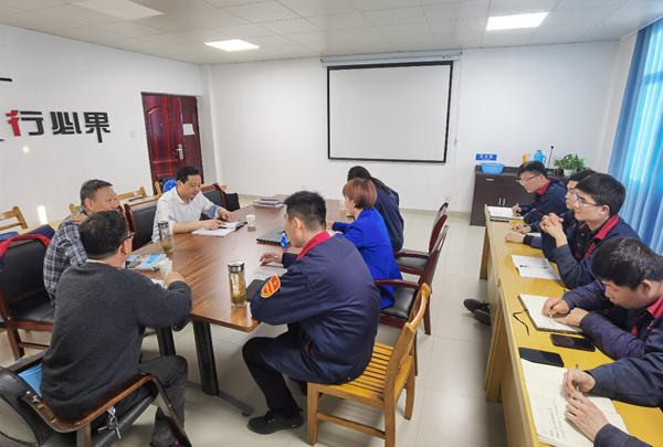 公司纪委书记到建材钻研室调研