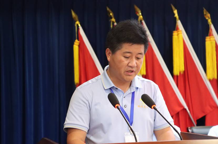 公司召开三届一次职工代表会、、、三届工会会员代表会