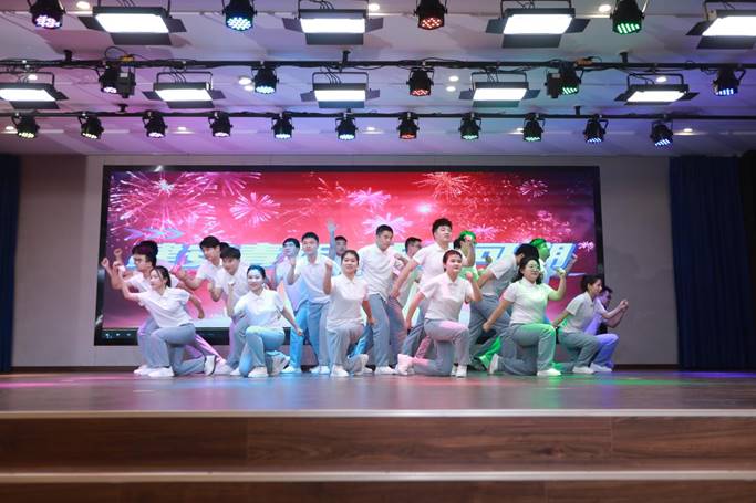 公司进行2025年迎新春联欢会